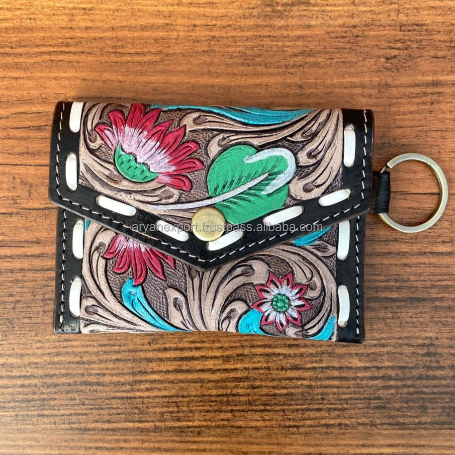 สีน้ำตาล