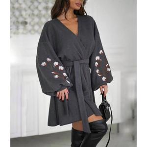 Robe brodée ukrainienne Vyshyvanka, robe florale brodée, robe d'hiver chaude, robe en tricot doux, robe pull noire chaude - Product Image 2