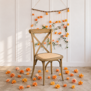 Silla Ajustable de Resina Crossback en Roble Rubio, Moderna, Industrial, Resistente y Duradera para Comedor al Aire Libre y Uso en Hoteles - Product Image 1