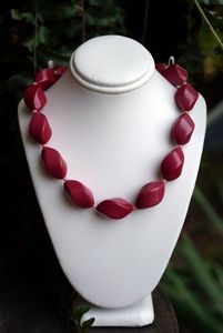 Collar de Joyería con Colgante de Resina Hecho a Mano, Accesorio de Moda al por Mayor para Mujer, Ideal para Bodas, Fiestas y Festivales - Product Image 3