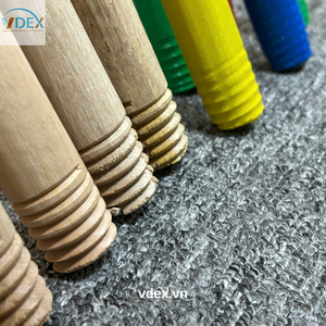 ด้ามไม้กวาดพร้อมที่แขวนยาวทนทาน ด้ามไม้กวาดเคลือบพลาสติกและขัดเงา - Product Image 4