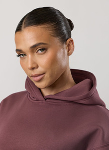 ชุดเซ็ตฮู้ดดี้และกางเกงจ็อกเกอร์ผ้าฟลีซแบบเรียบสำหรับผู้หญิง ดีไซน์ใหม่ ทรงโอเวอร์ไซส์ เหมาะสำหรับฤดูหนาว มีไซส์พลัส ลายเรียบ - Product Image 4