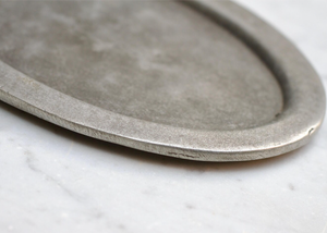 Bandeja Redonda de Aluminio Hecha a Mano de Estilo Rústico, Duradera, de Diseño Artesanal, Centro de Mesa para Bodas, para Uso Diario - Product Image 3