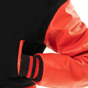 Chaqueta Corta Personalizada con Logotipo al Por Mayor, Chaqueta Varsity Letterman para Mujer, Chaqueta Corta con Cuerpo de Lana y Mangas de Cuero - Product Image 5