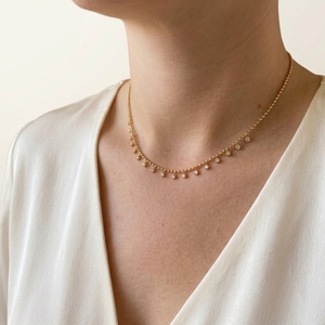 Collier choker minimaliste en or jaune 10k avec perles et diamants CVD, délicat, pour demoiselle d'honneur, bijoux en diamant. - Product Image 4