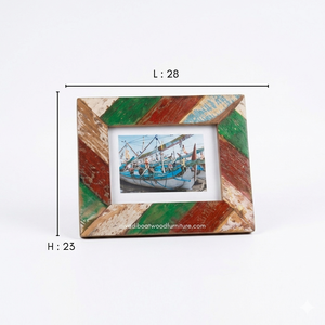 Marco de Fotos Horizontal Creativo Hecho a Mano, Único, de Madera de Barco Reciclada, Color Original, para Decoración de Pared, Estilo Vintage - Product Image 1