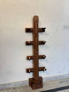 Candelabro de Madera Tallado a Mano de Múltiples Niveles |   Portavelas de pie con acabado antiguo para decoración del hogar en Navidad y Halloween - Product Image 3