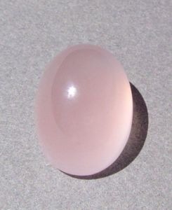 หินโรสควอตซ์สีชมพูแท้ 100% คุณภาพดีที่สุด สำหรับทำไข่โยนิเพื่อการบำบัดและตกแต่ง ราคาประหยัด จำหน่ายจำนวนมาก - Product Image 3