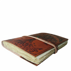 Carnet en cuir marron gaufré motif Arbre de Vie, fait main, design celtique, journal vintage, carnet de voyage, livre d'écriture, travail de pierre, 7x5 pouces - Product Image 4