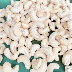 Hot Sale Cashew LP1 Cashew Nuts Bulk Cashew Nuts Private Label Packaging Available Santigo - Product Image 1