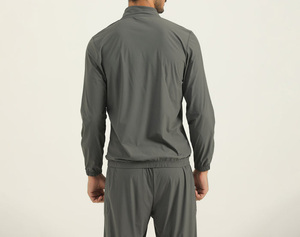 Survêtement Homme Grande Taille Personnalisé de Haute Qualité, Respirant, 100% Nylon Imprimé, Léger, avec Poches Fonctionnelles à Fermeture Éclair - Product Image 5