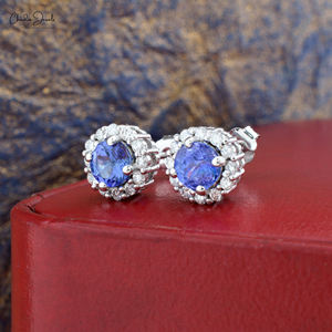 Pendientes de tuerca clásicos con halo de diamantes G-H y tanzanita natural de 5 mm, hechos a mano en oro blanco macizo de 14K, regalo de joyería de piedra de nacimiento para esposa - Product Image 6