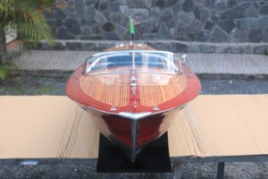 Modèle de bateau à moteur italien en bois RIVA ARISTON DARK BLUE HULL X LARGE SIZE 160CM - Artisanat peint durable pour la décoration de la maison - Product Image 5