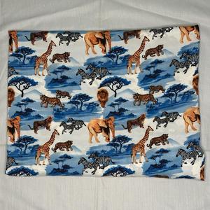 Tela crepé premium con estampado de animales de la selva para camisas, ropa de dormir, ropa de estar por casa, faldas, vestidos de una pieza, ropa para niños y bolsos. - Product Image 2