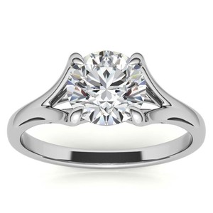 Anillo de Moissanita de Corte Redondo, Plata de Ley 925, Chapado en Oro Blanco, Anillo de Compromiso Clásico de Lujo, Anillo de Promesa Nupcial - Product Image 1