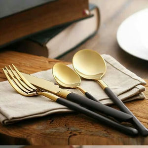 ชุดช้อนส้อมสไตล์ราชวงศ์ทะเลทราย ออกแบบมาเพื่อโต๊ะอาหารอันงดงามและการจัดเลี้ยงที่เหนือกาลเวลา - Product Image 1