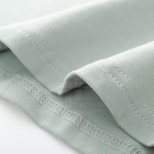 เสื้อยืดผู้ชายผ้าฝ้ายออร์แกนิคน้ำหนักเบา ใส่ได้ทุกวัน เนื้อผ้าระบายอากาศดี สวมใส่สบาย ทรงสวยทันสมัยสไตล์คนเมือง - Product Image 5