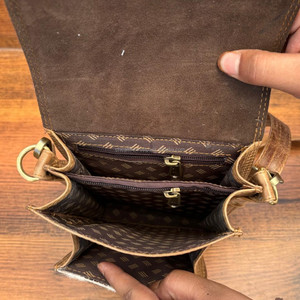 Factory New Arrival OEM <b>Ladies</b> Genuine Leather Crossbody Bag <b>for</b> Women's High Quality Luxury Design Genuine Leather Shoulder Bag - Product Image 6