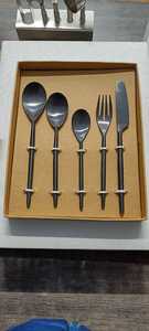 ชุดส้อมสแตนเลสชุบทองยูนิคอร์นแฮนดิคราฟท์ ชุดช้อนส้อมพรีเมียมสำหรับรับประทานอาหาร ปลอดภัยสำหรับเครื่องล้างจาน เหมาะสำหรับโรงแรมและร้านอาหาร - Product Image 4
