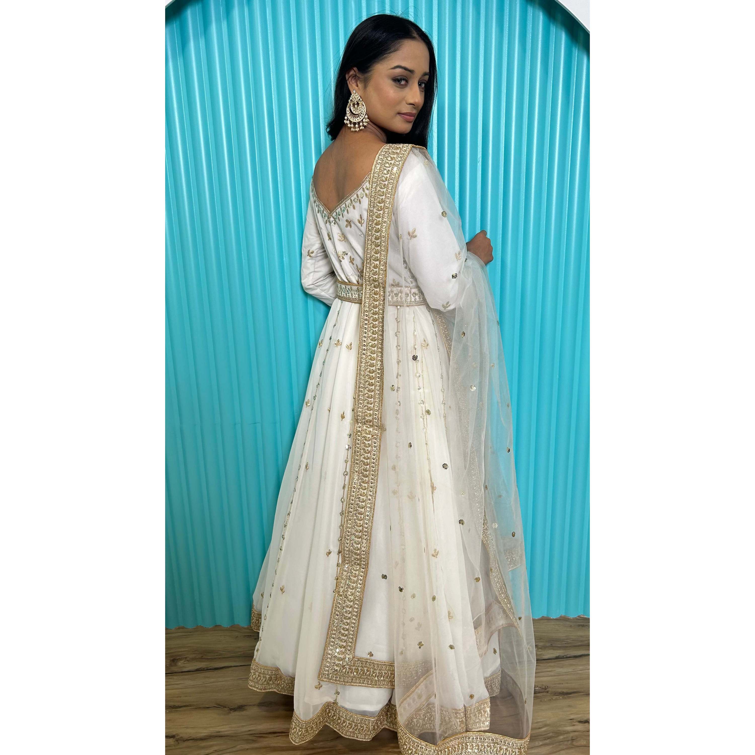 designer white anarkali dress FB Gown with Beautiful Dupatta Modest Wedding for Parties Primary color:Mi Forever 21 White Cut pcat-499 Eid celebrations