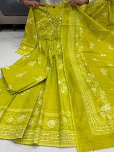 Traje Anarkali de Seda de Último Diseño, Ropa India, Conjunto de Vestido con Estampado Digital, Estilo Bollywood, Completamente Cosido - Product Image 4