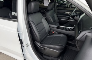 รถเชฟโรเลต ทราเวิร์ส AWD LT AWD สีขาว รุ่นปี 2025 มือสอง - Product Image 3