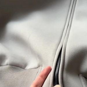 Sweat à capuche zippé premium en coton French Terry de haute qualité, épais et oversize, pour l'exploration urbaine et la gym, modèle court pour homme - Product Image 4