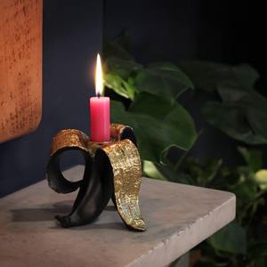 Portavelas de latón hecho a mano con acabado dorado, diseño artístico para decoración del hogar a precio económico. - Product Image 1