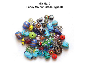 Perles de verre fantaisie de petite taille de couleur rose fabriquées en Inde pour la fabrication de bijoux, perles de verre en cristal Lampwork en gros à prix de gros - Product Image 4