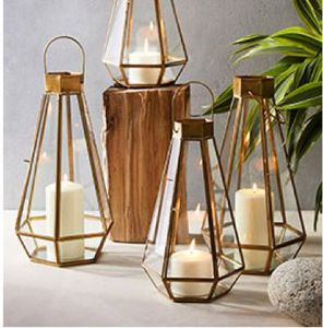 Décoration d'intérieur et d'extérieur : Porte-bougie personnalisé en métal et verre doré, lanterne à bougie en verre pour sol et suspension, style farmhouse, pour la décoration. - Product Image 1