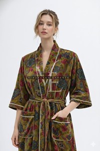 Kimono de Terciopelo Verde Musgo Lujoso para Mujer, Hecho a Mano con Estampado Floral Paisley, Largo, Ecológico, Transpirable, con Cordón Ajustable para Verano - Product Image 5