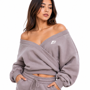 Ensemble décontracté deux pièces pour femme : Sweat-shirt à épaules dénudées et pantalon large coupe ample – Vente en gros – Tenue streetwear - Product Image 2