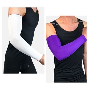 Manchons de protection anti-UV pour hommes, blanc et noir, en Spandex et Polyester, sans couture, teint uni, en stock, pour cyclisme adulte - Product Image 6