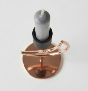 Porte-bougie en métal en forme de croissant de lune en or rose, support à bougie moderne pour la décoration de la maison - Product Image 2