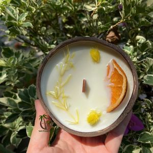 เทียนหอมกลิ่นน้ำมันมะพร้าวทำด้วยมือจากเวียดนามพร้อมกะลามะพร้าวสำหรับอีสเตอร์และคริสต์มาส - Product Image 3