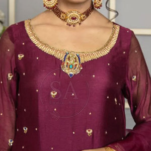 Hermosa Colección Pret con Diseño de Kurta Larga Bordada, Traje de Seda Bordado a la Moda - Product Image 6