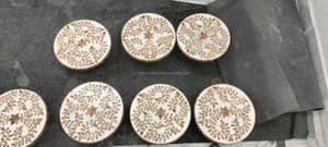 Precio de fábrica, venta al por mayor, incrustaciones de hueso hechas a mano, soporte de pastel de madera para servir postres en cumpleaños - Product Image 4