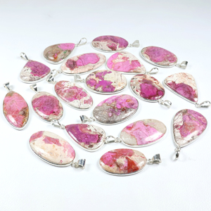 Colgante Bohemio de Rodocrosita Rosa Natural con Bisel de Plata de Ley 925, Joyería Hecha a Mano - Product Image 3