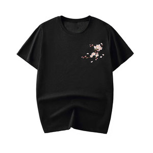 T-shirt de luxe brodé en chenille style streetwear avec lettres audacieuses - Product Image 4