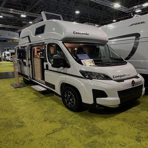 Experimente un viaje de nivel superior con autocaravanas de lujo modernas que ofrecen diseños espaciosos, almacenamiento inteligente y acabados elegantes. - Product Image 3