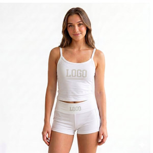 Conjunto Deportivo de Dos Piezas Color Verde Menta Personalizado para Mujer, Camiseta sin Mangas con Pantalones Cortos por Encima de la Rodilla, Atuendo Deportivo Transpirable de Punto - Product Image 3