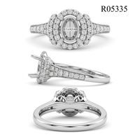 Cincin Semi Mount Emas Putih 18K Elegan dengan Oval Halo Pavé Diamond, Cluster Samping Bertingkat, dan Penyangga Shank Meruncing, Desain CAD Kustom