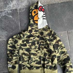 Camiseta de Hombre, Cuello en V, Manga Corta, Corte Regular, Tejido de Punto, Ecológica, Antiarrugas, Transpirable, de Secado Rápido, Algodón, Impresión Personalizada - Product Image 1