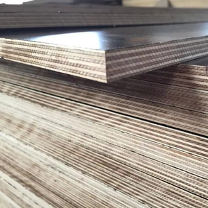 Panneau de coffrage filmé en bois dur d'eucalyptus et d'acacia pour la construction - Product Image 1