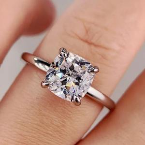 Anillo de Diamante Moissanite al por Mayor de Fábrica, Anillo de Compromiso Clásico de Plata 925 para Mujeres y Hombres Disponible al Mejor Precio - Product Image 2