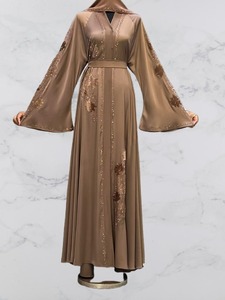 Abaya Modesta con Capucha, Cuello en V, Dobladillo Acampanado, Larga hasta el Suelo, Hecha a Mano con Cuentas, Detalle de Bordado, Color Sólido, Manga Larga, Poliéster, para Boda - Product Image 3