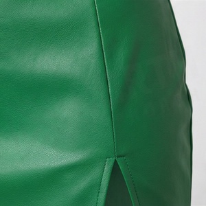 Jupe crayon mini en similicuir taille haute pour femme avec fente latérale, couleur verte unie, style sexy, toutes saisons, tissu tissé - Product Image 5