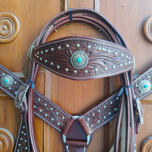 Cabezalera y Pechopetral de Cuero Occidental de Alta Demanda |   Hermosos Conchos Hechos a Mano para Arreos |   Equipo de Equitación de Primera Calidad |   2026 - Product Image 3