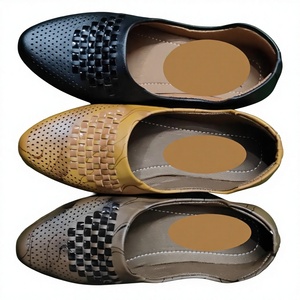 รองเท้าหนังแท้ทรงชัลลิสสำหรับผู้ชาย งานแฮนด์เมด แฟชั่นทันสมัย สีสั่งทำได้ กันน้ำ สไตล์วินเทจแบบฟาร์มเฮาส์ ทนทาน - Product Image 2