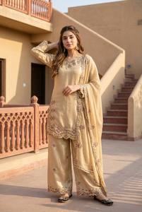Traje Palazzo de Vidrio Romano Pesado de Calidad de Exportación con Bordado de Lentejuelas y Dupatta de Faux Georgette - Product Image 1